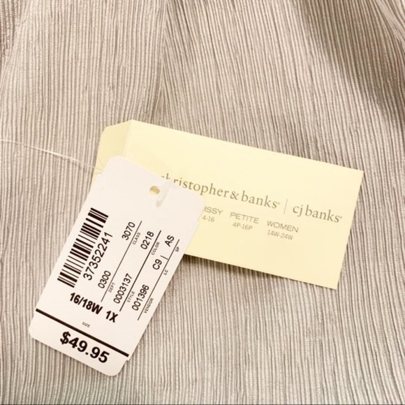 CJ Banks V Neck Button Crepe Textured Blouse 1X - Picture 8 of 8